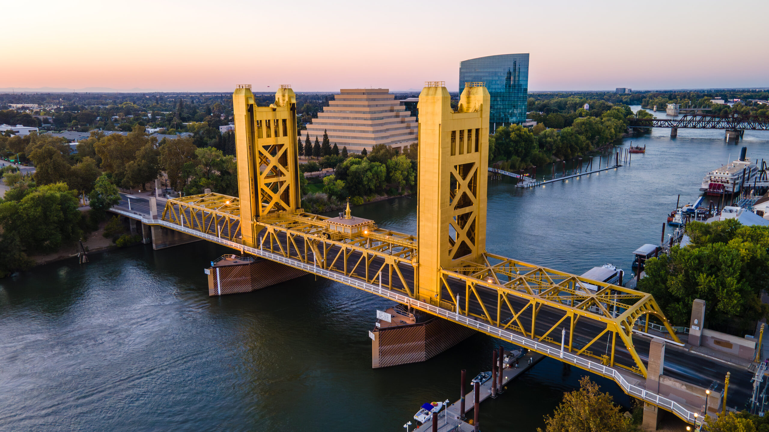 Downtown Sacramento – Tower Bridge